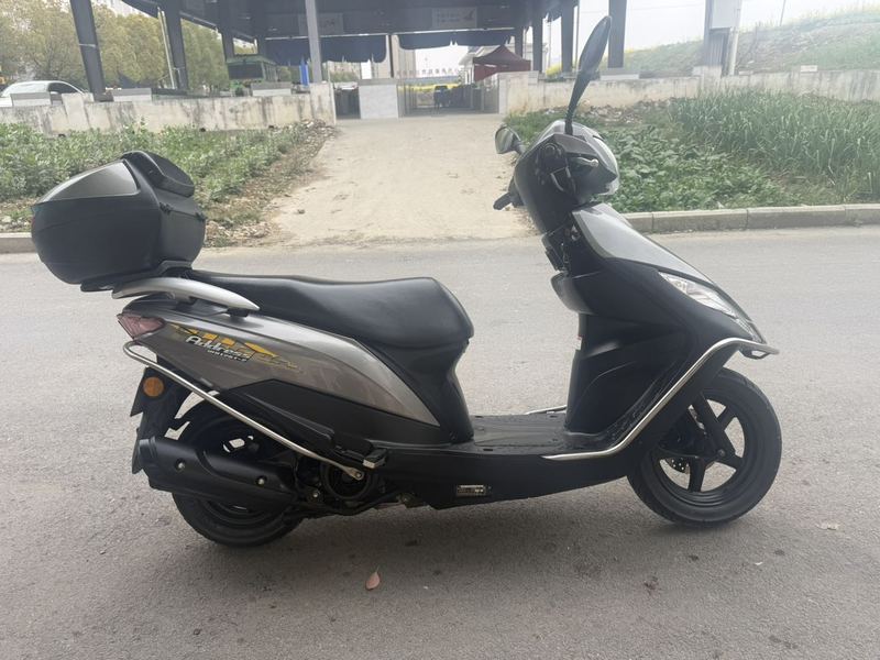 二手济南铃木优友 UU125i