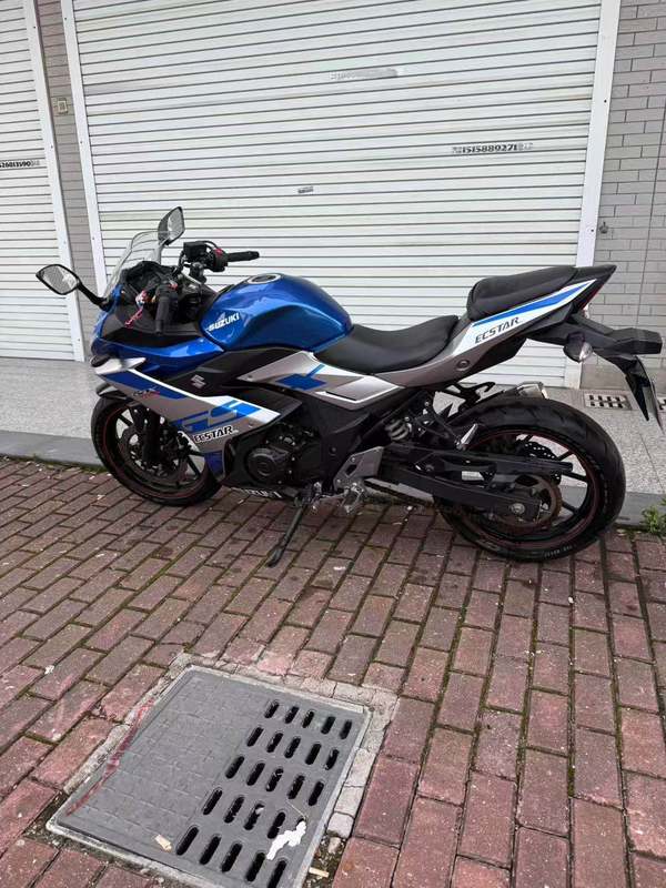 二手豪爵铃木GSX250R