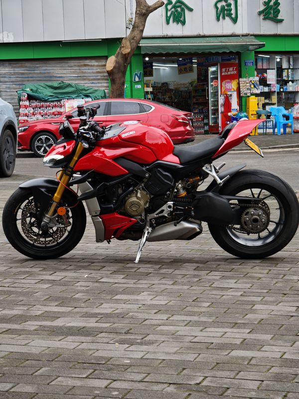 二手杜卡迪Street Fighter V4