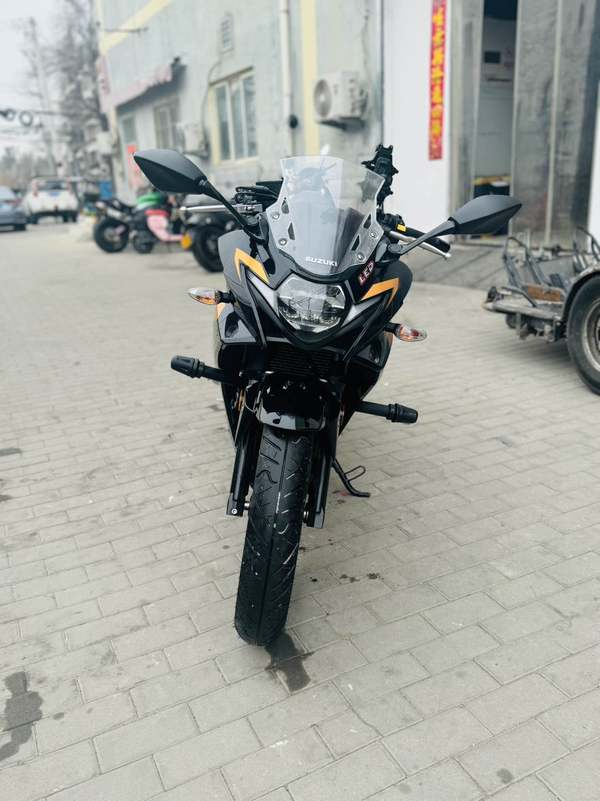 二手豪爵铃木GSX250R