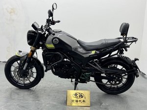 二手贝纳利幼狮 Leoncino 250