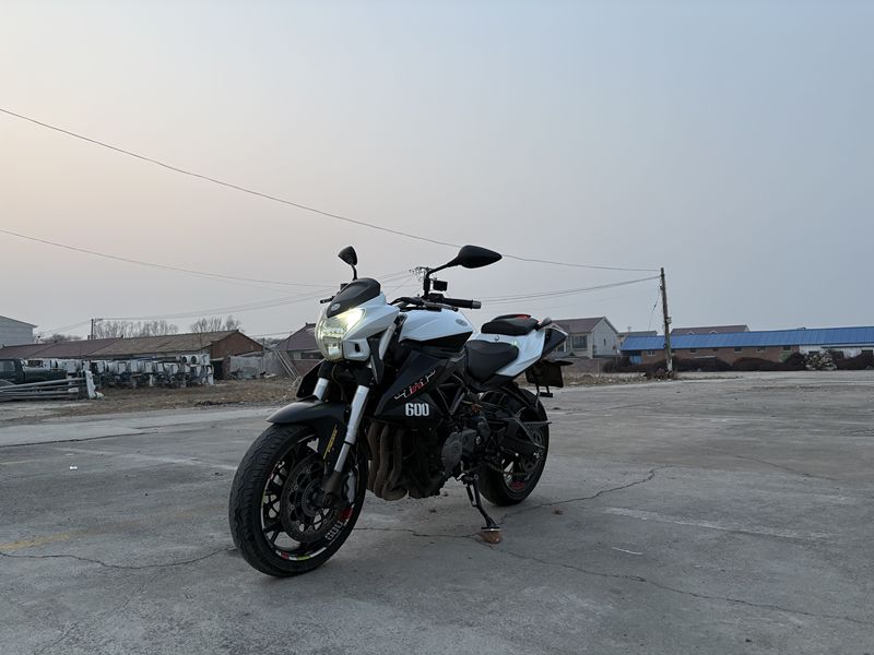 二手贝纳利TNT600i