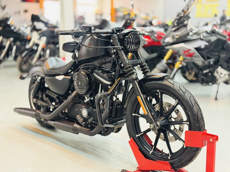 二手哈雷戴维森Iron883 硬汉