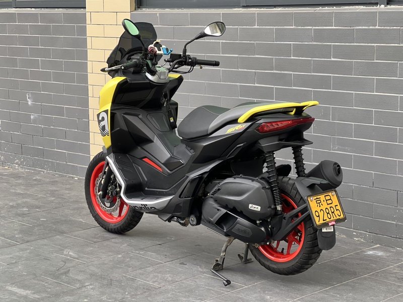 二手阿普利亚SR GT 200