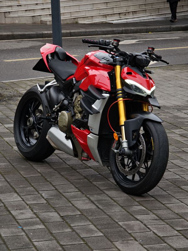 二手杜卡迪Street Fighter V4