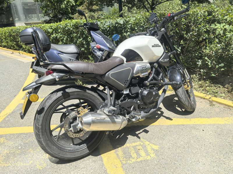 二手五羊本田鸷道 CB190SS