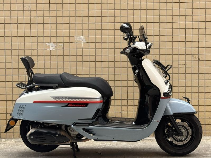 二手维多利亚Sixties 250Si