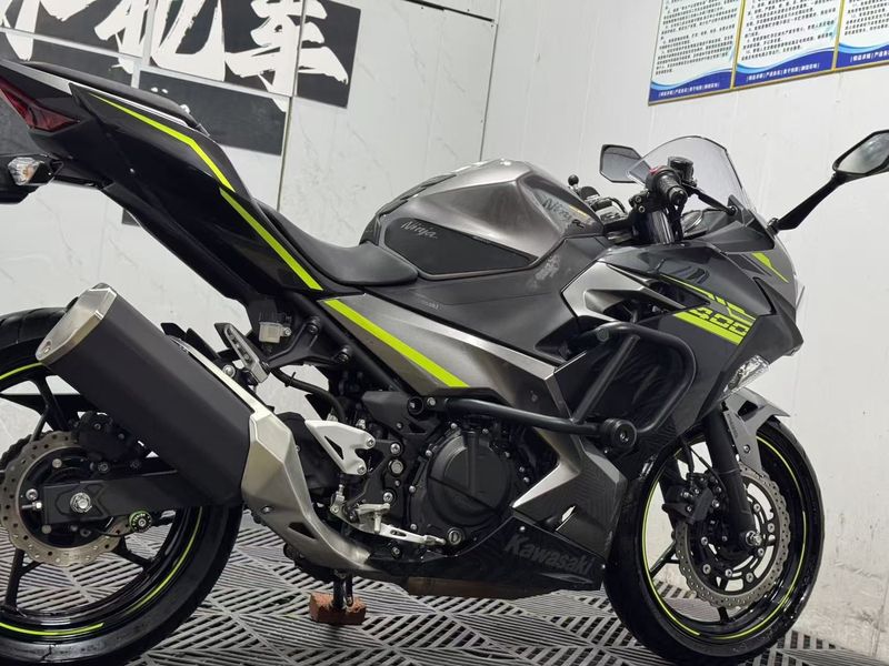 二手川崎Ninja 400