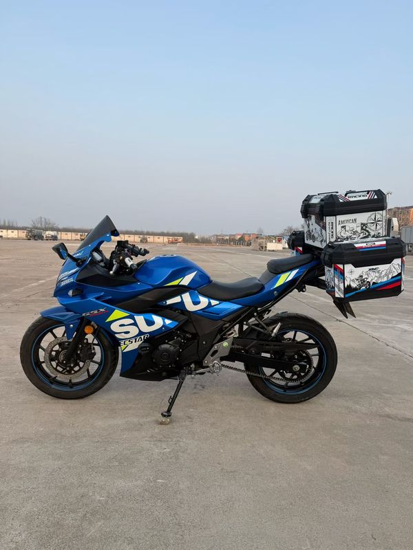 二手豪爵铃木GSX250R