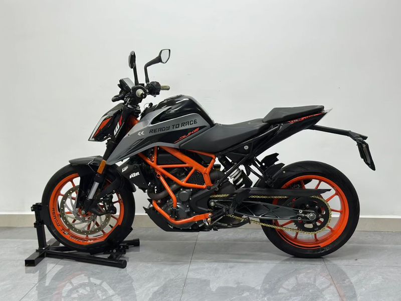 二手KTMR2R390 Duke