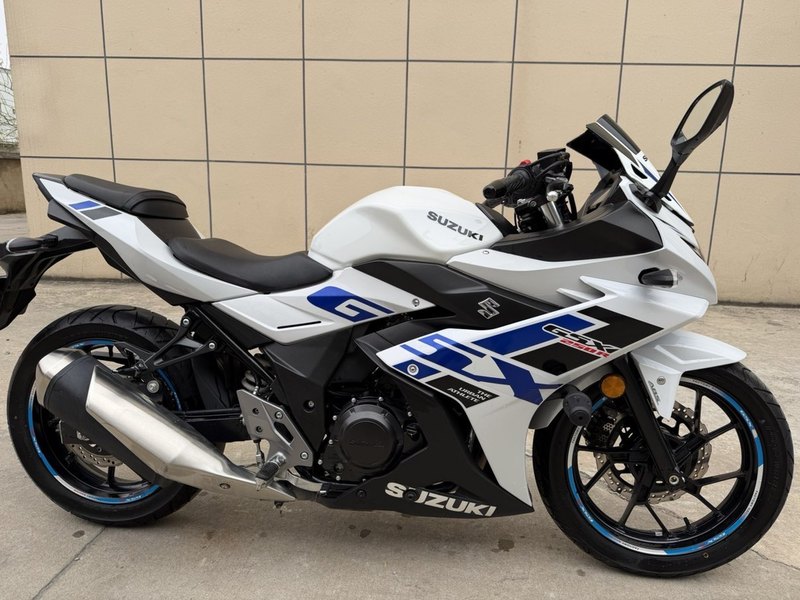 二手豪爵铃木GSX250R