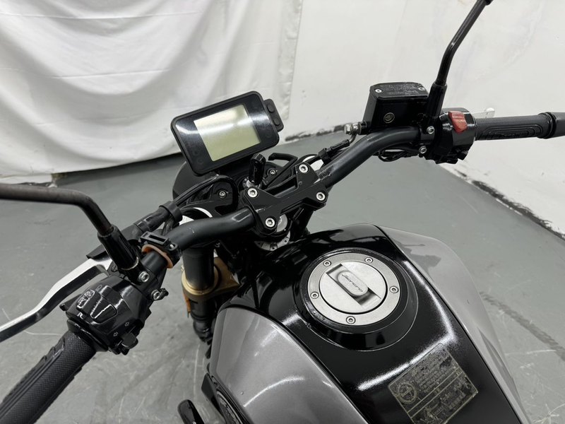 二手贝纳利幼狮 Leoncino 250