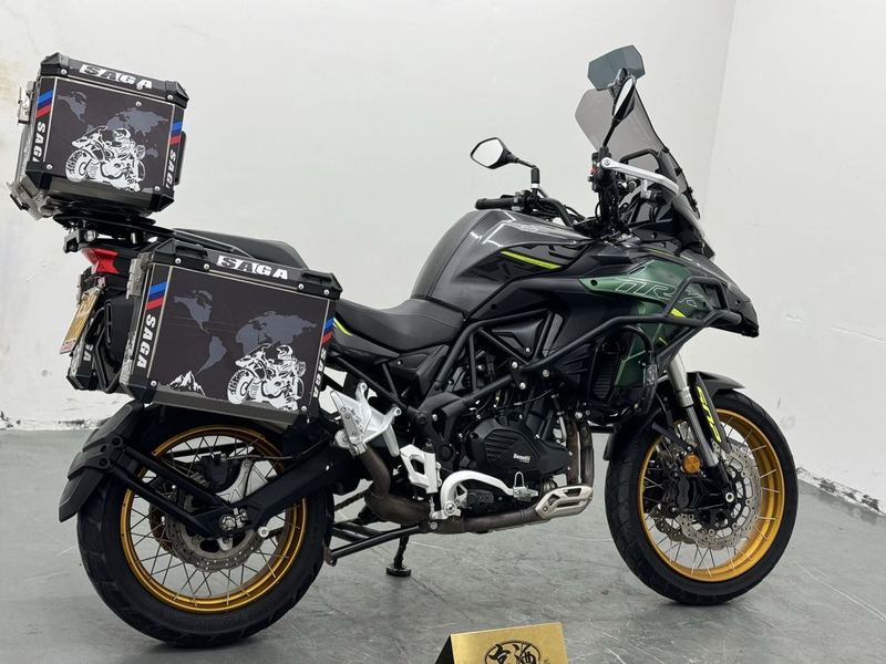 二手贝纳利金鹏 TRK502