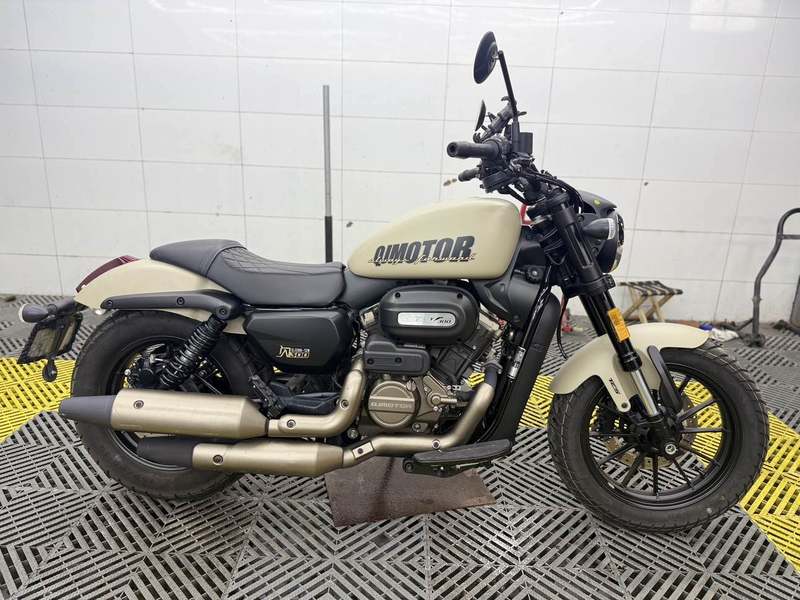 二手QJMOTOR闪300
