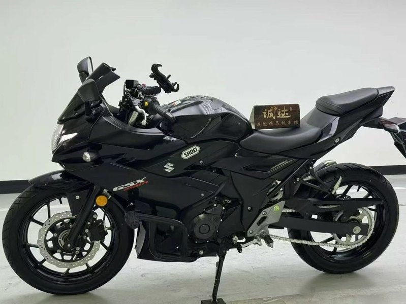 二手豪爵铃木GSX250R