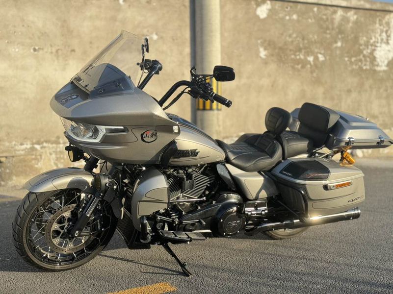 二手哈雷戴维森公路滑翔 Road Glide