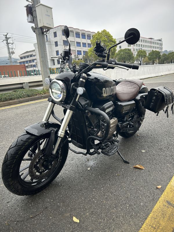 二手QJMOTOR闪300