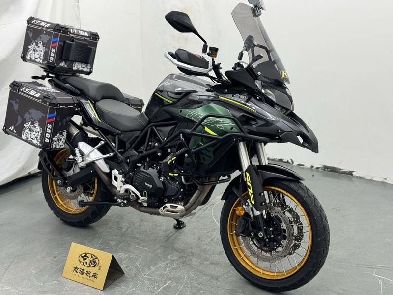 二手贝纳利金鹏 TRK502