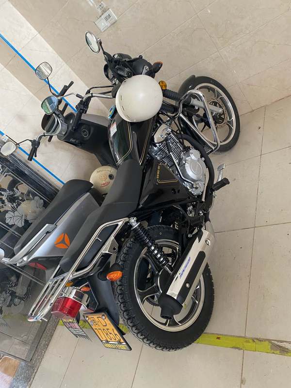 二手济南铃木悍道150