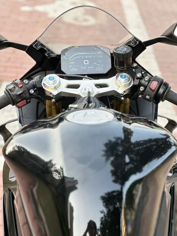 二手张雪机车500RR