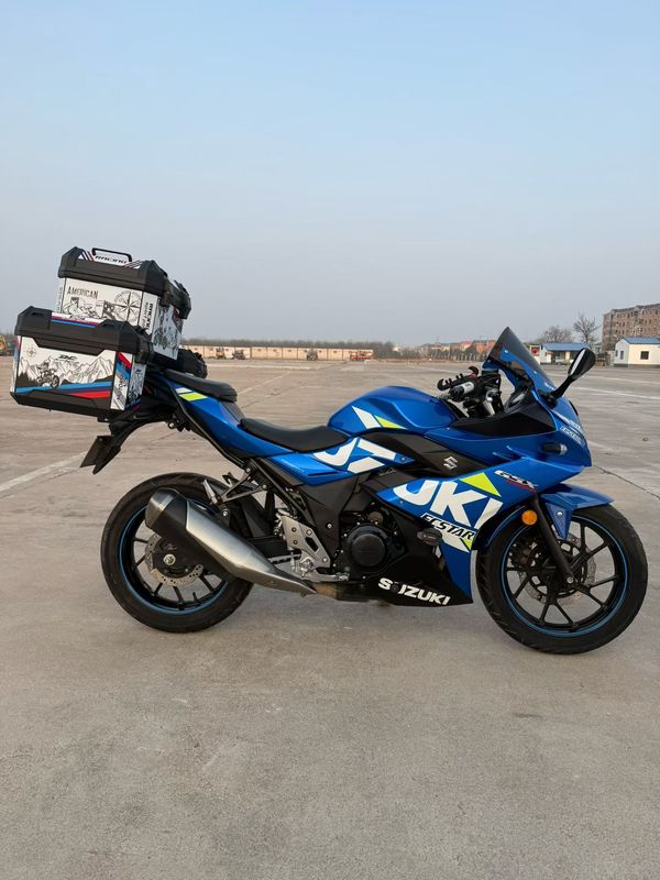二手豪爵铃木GSX250R