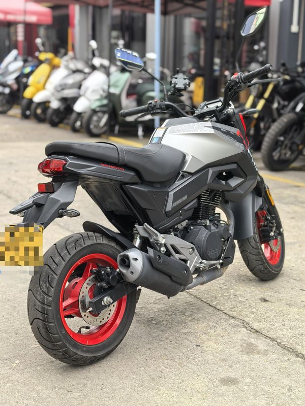 二手春风ST狒狒