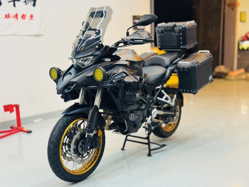 二手贝纳利TRK552