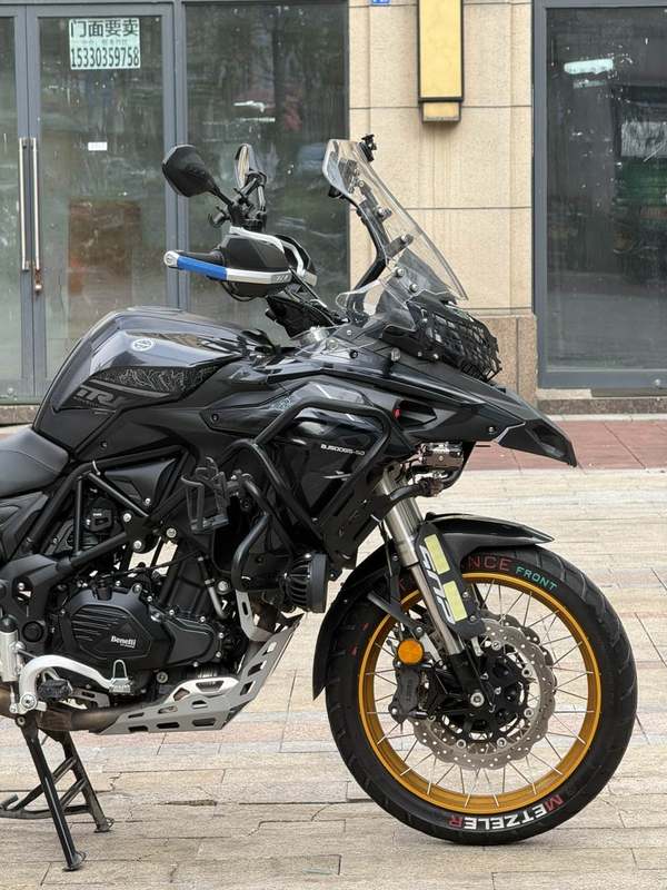 二手贝纳利金鹏 TRK502