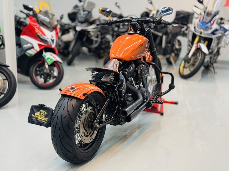 二手哈雷戴维森街霸 Street Bob