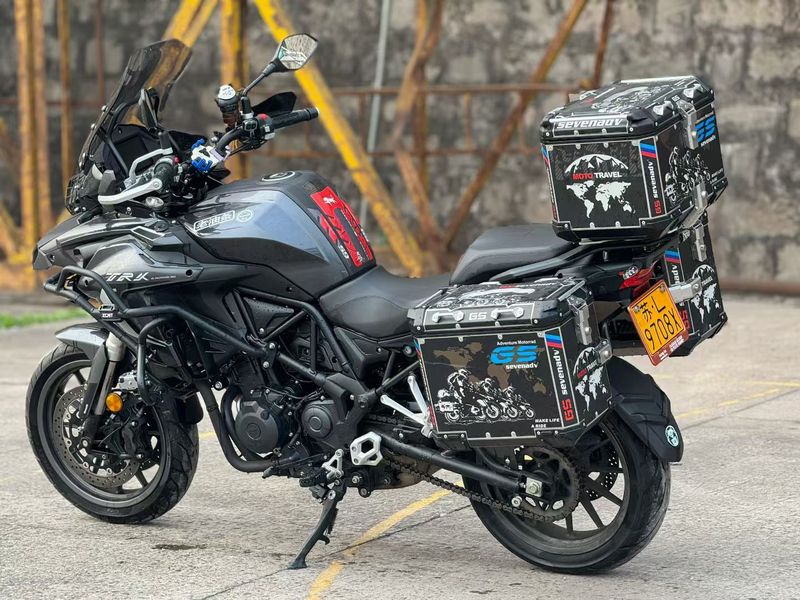 二手贝纳利金鹏 TRK502