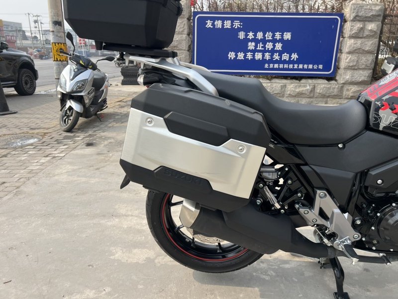 二手豪爵铃木DL250