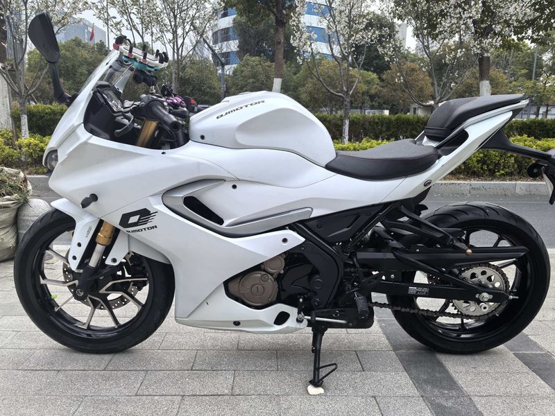 二手QJMOTOR赛250