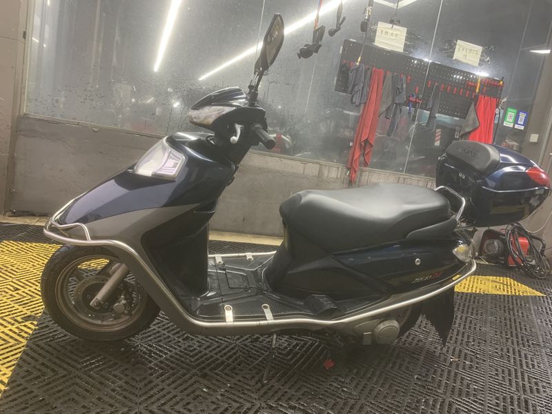 二手五羊本田SCR 喜蕴100