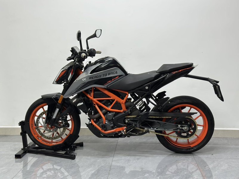 二手KTMR2R390 Duke