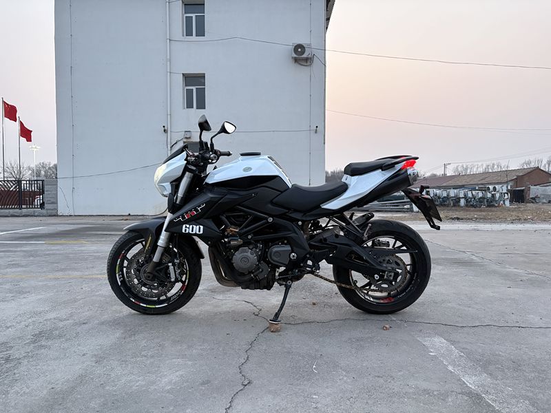 二手贝纳利TNT600i