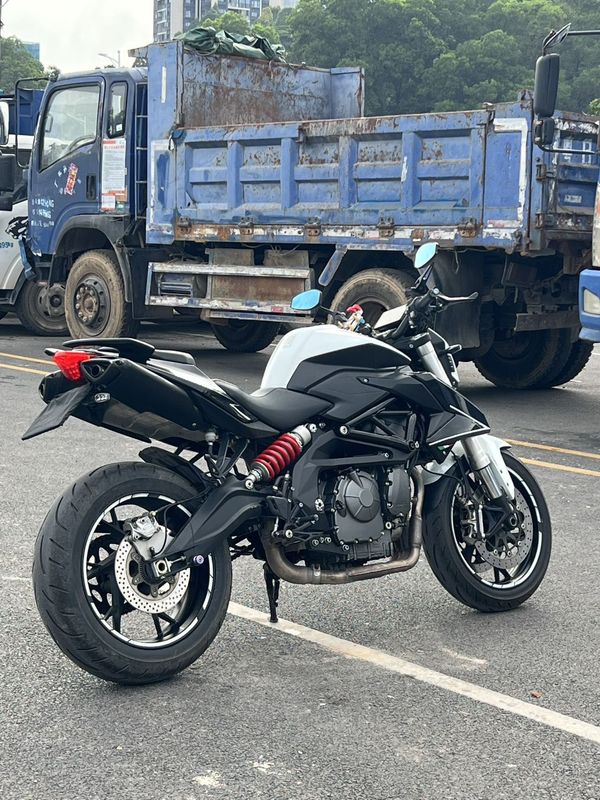 二手贝纳利TNT600i