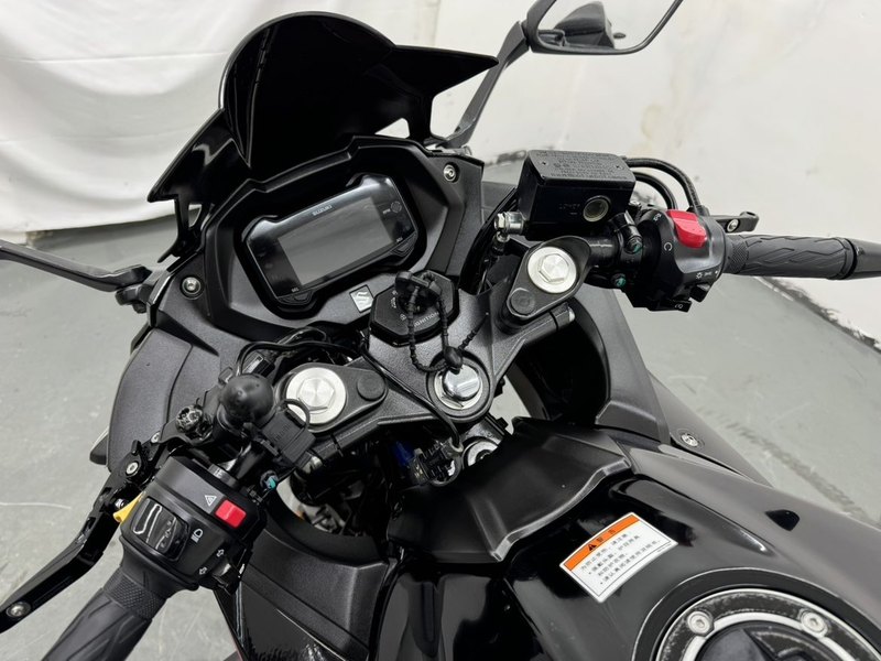 二手豪爵铃木GSX250R