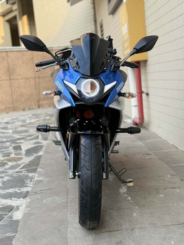 二手豪爵铃木GSX250R