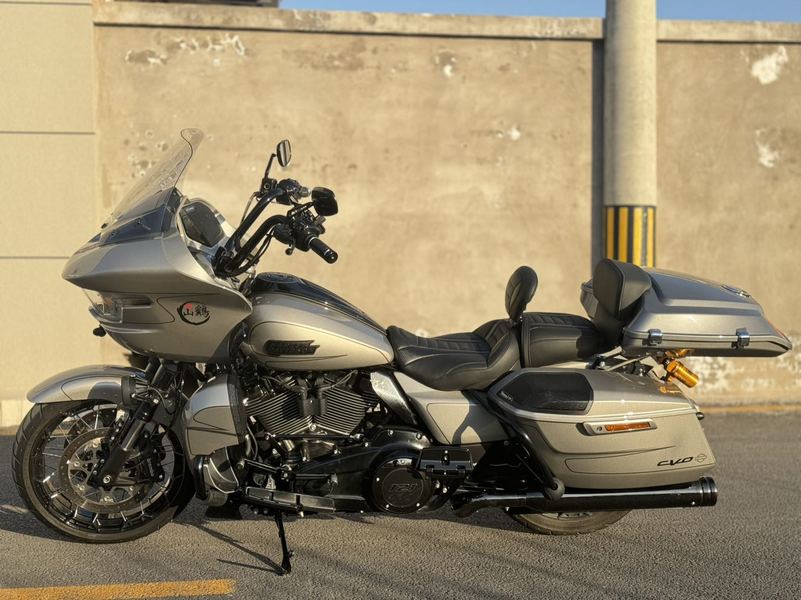 二手哈雷戴维森公路滑翔 Road Glide