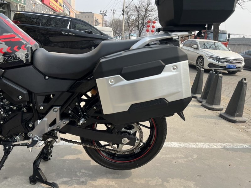 二手豪爵铃木DL250