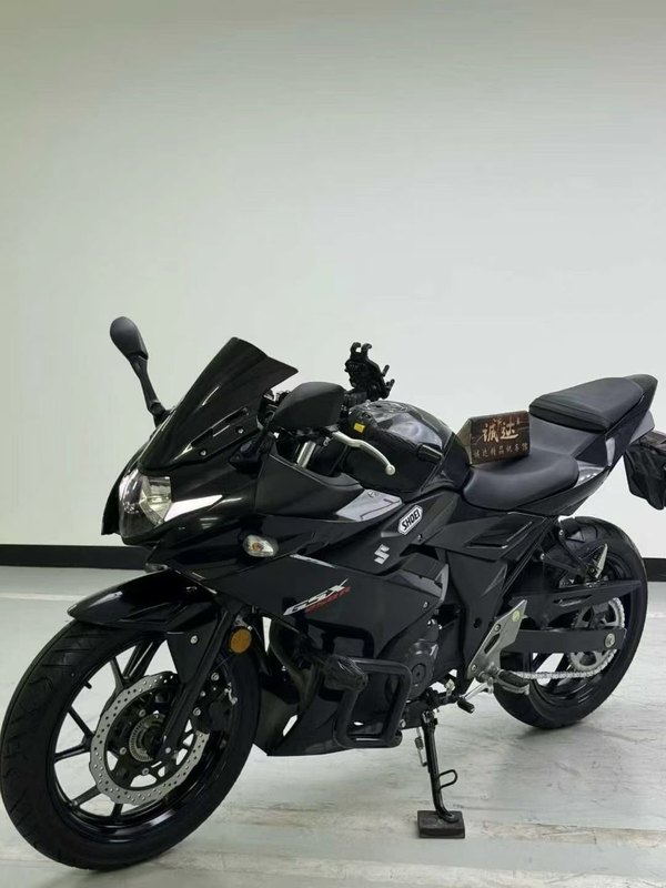 二手豪爵铃木GSX250R