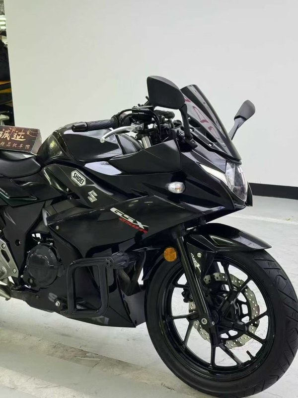 二手豪爵铃木GSX250R
