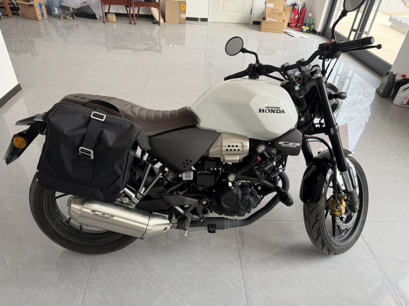 二手五羊本田鸷道 CB190SS