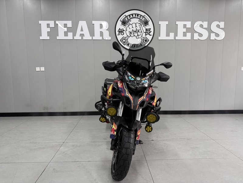 二手贝纳利金鹏 TRK502