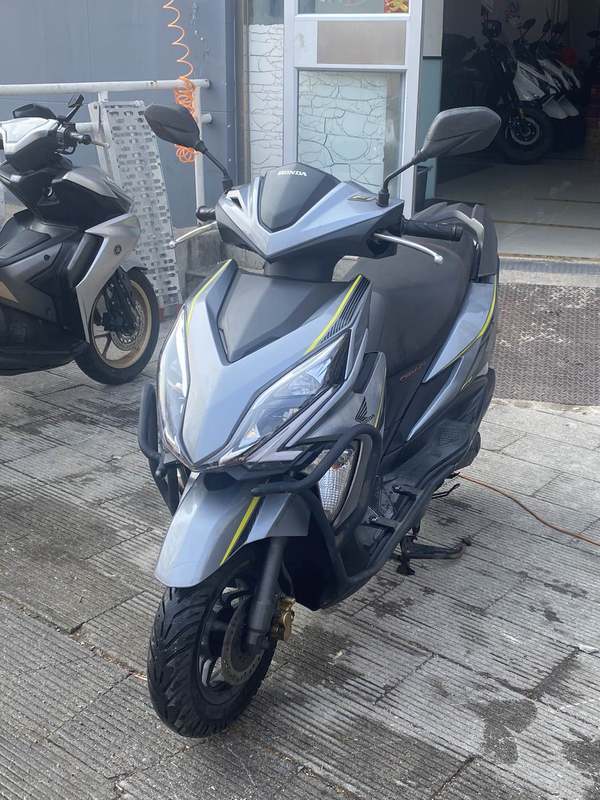 二手新大洲本田裂行 RX125Fi