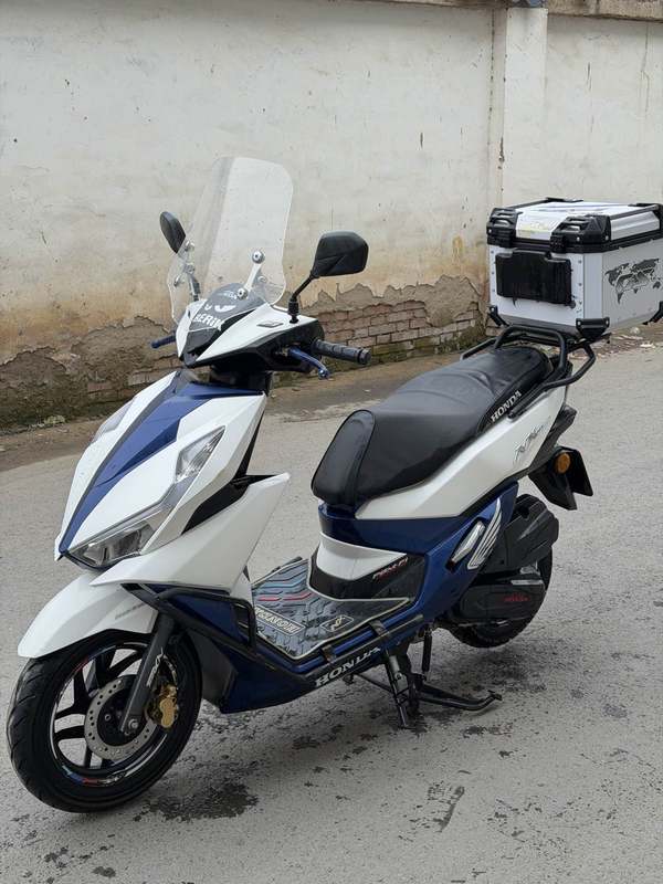 二手五羊本田NX125