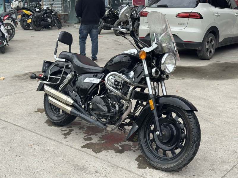 二手钱江凯威极光 200