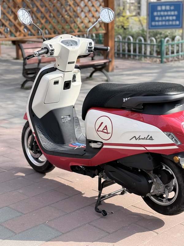 二手新大洲本田NS125LA