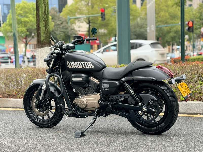 二手QJMOTOR闪300