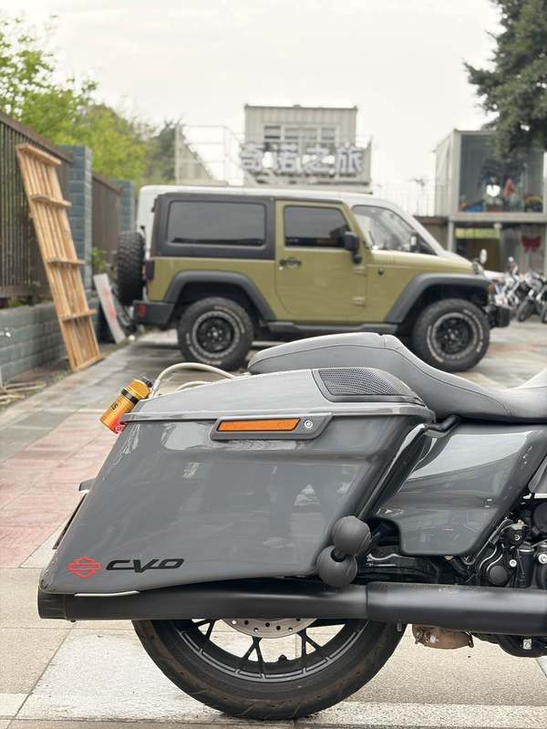 二手哈雷戴维森公路滑翔 Road Glide